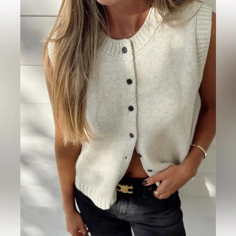 Commense Cream Knit Sweater - Picture 5 of 8